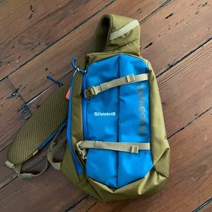 Patagonia Atom Sling bag 8L. New with tags.